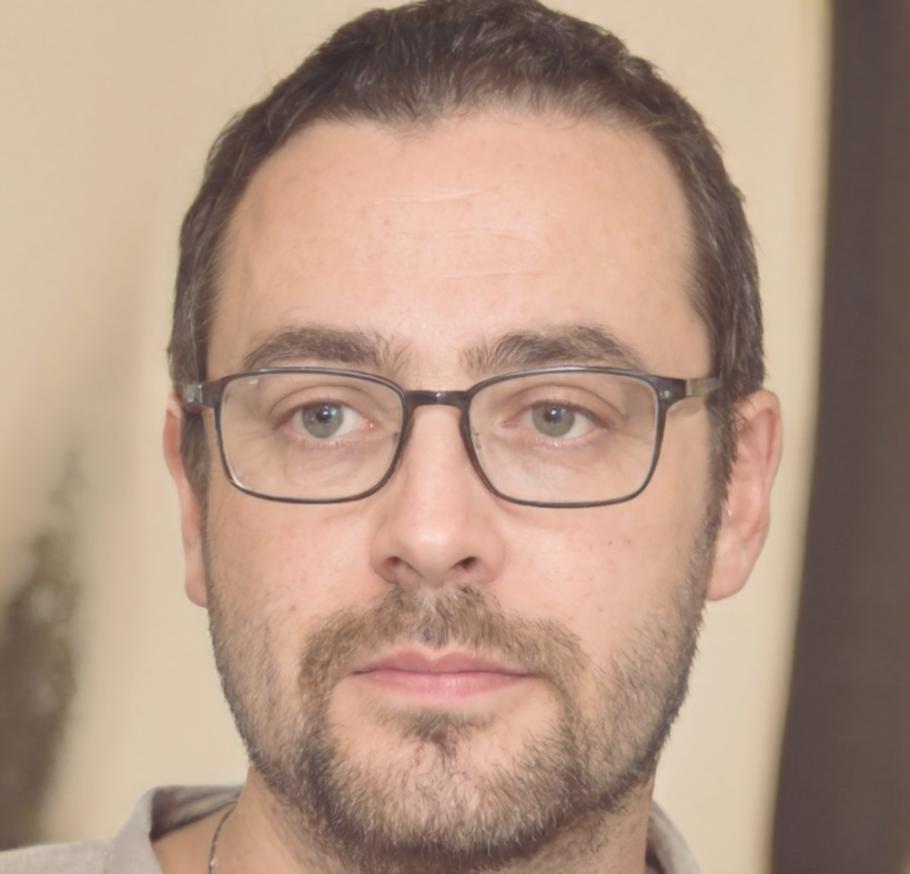Marcus Fitzpatrick, Senior Financial Strategist